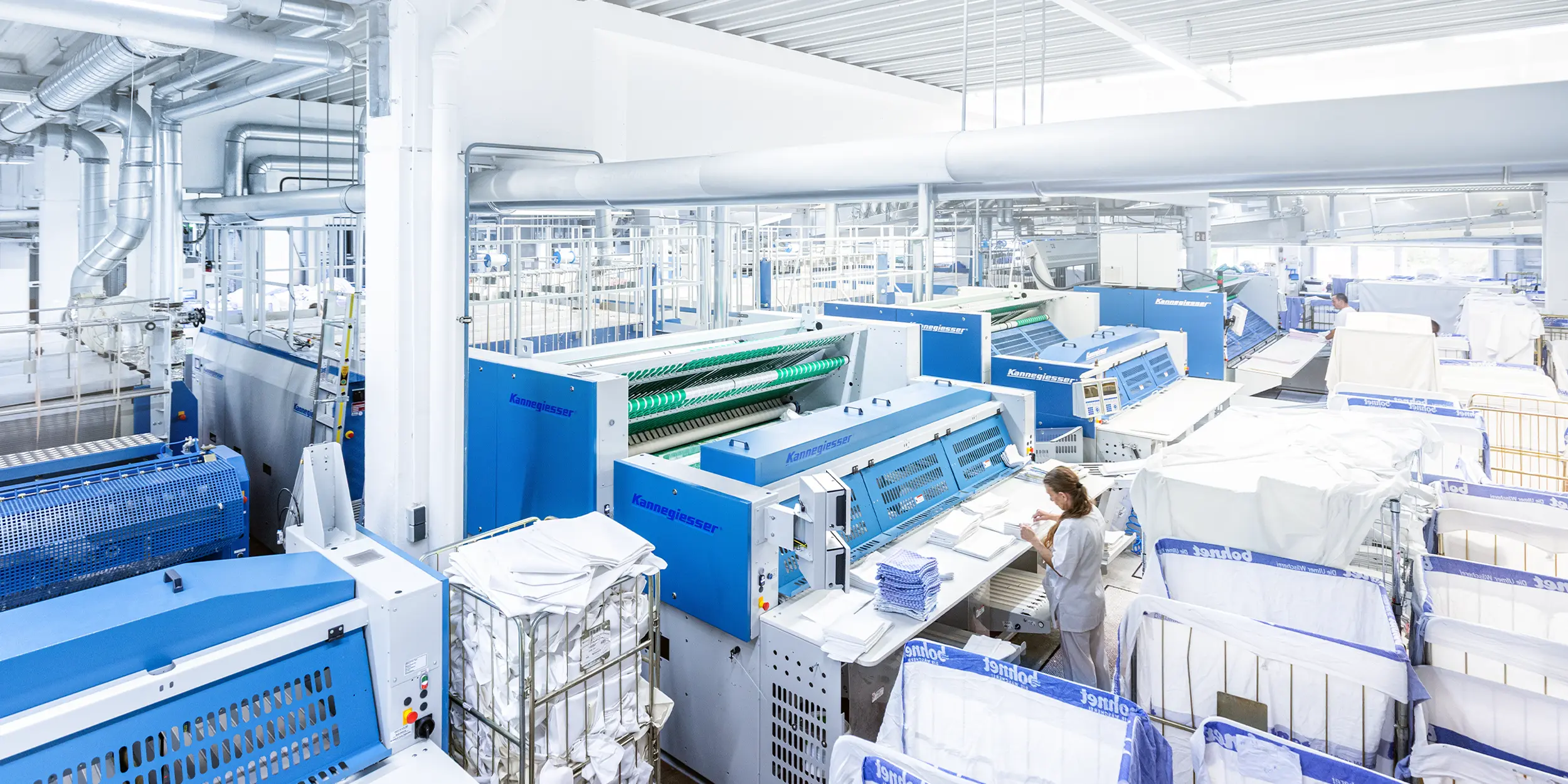 Mangeln bei der Wäscherei Bohnet